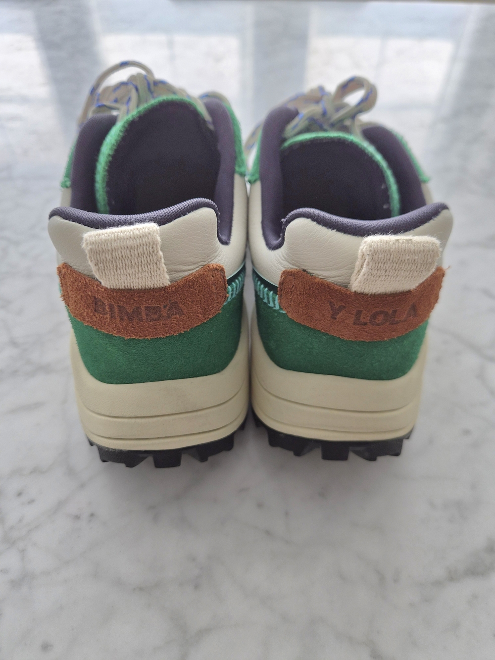 VEJA x BIMBA Y LOLA collaboration Green & White Low-Top Sneakers - Picture 2 of 2